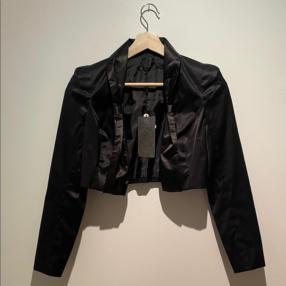 NWT Elegant Black Satin Shawl Collar Cropped Women's Blazer